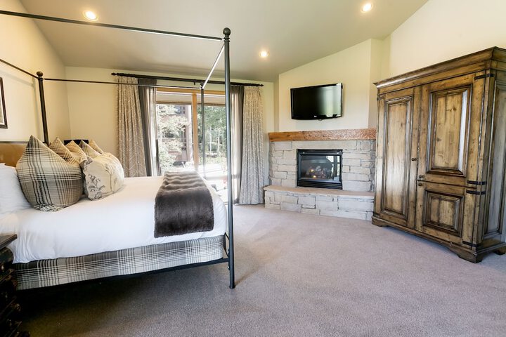 Room 112 of 500