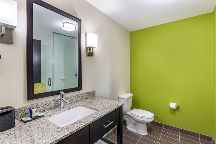 Room 20 of 35