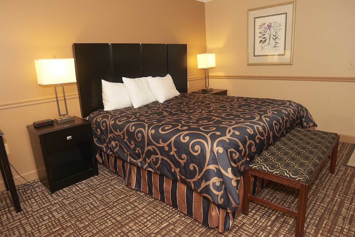 Room 37 of 60