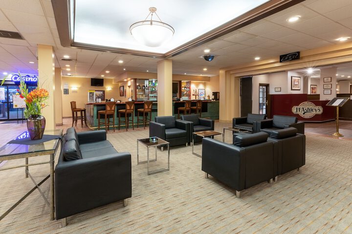 Ramada by Wyndham Reno Hotel and Casino