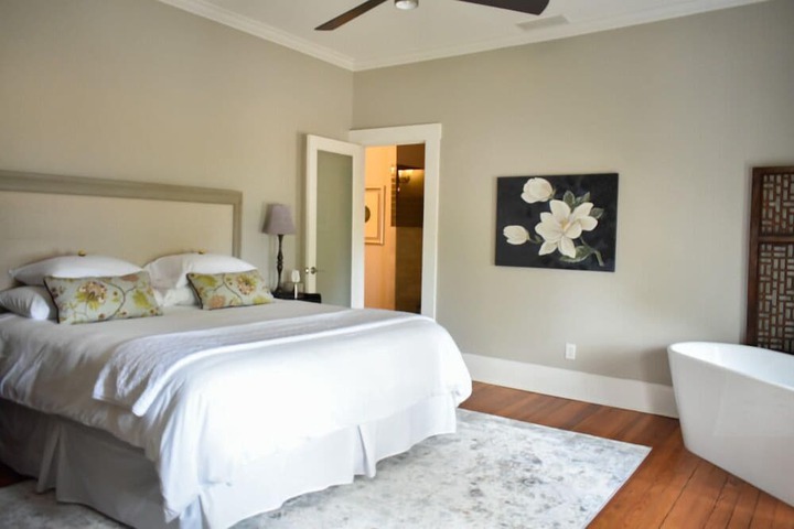 Room 19 of 43