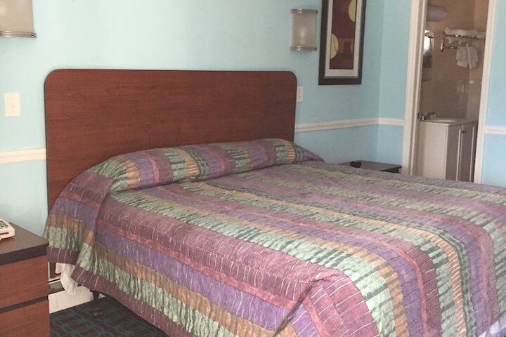 Room 14 of 19