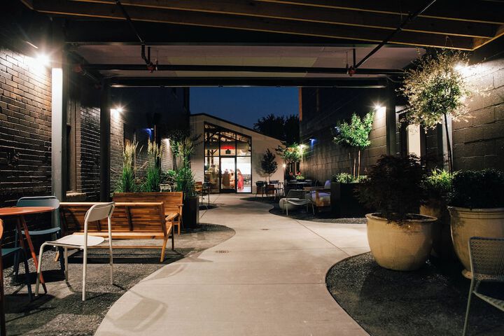 Hotel 4 of 115
