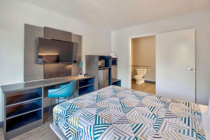 Room 7 of 22