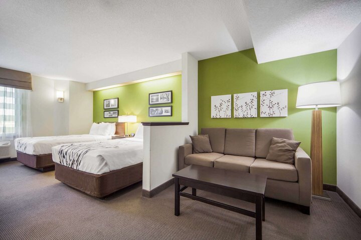 Room 33 of 37