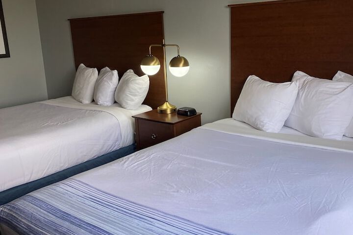 AmericInn by Wyndham Webster City