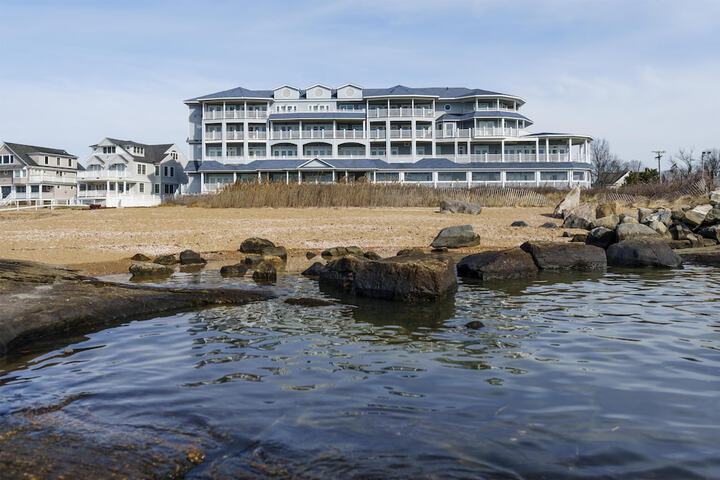Madison Beach Hotel