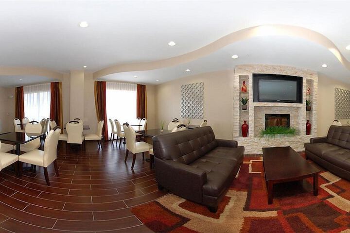Comfort Suites Mandeville - Covington