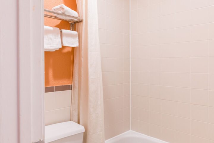 Room 15 of 20