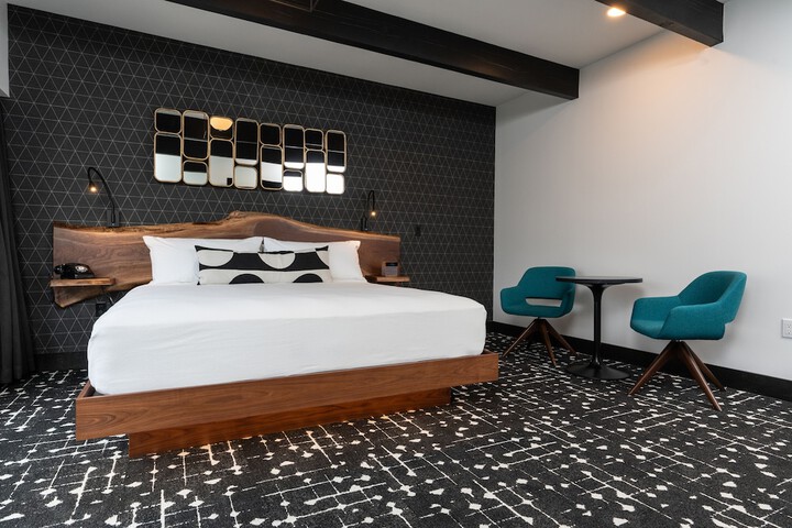 Room 42 of 68