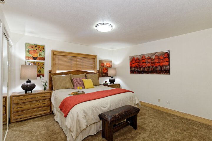 The Crestwood Condominiums