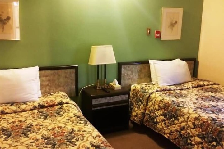 A Voyageurs Guest House