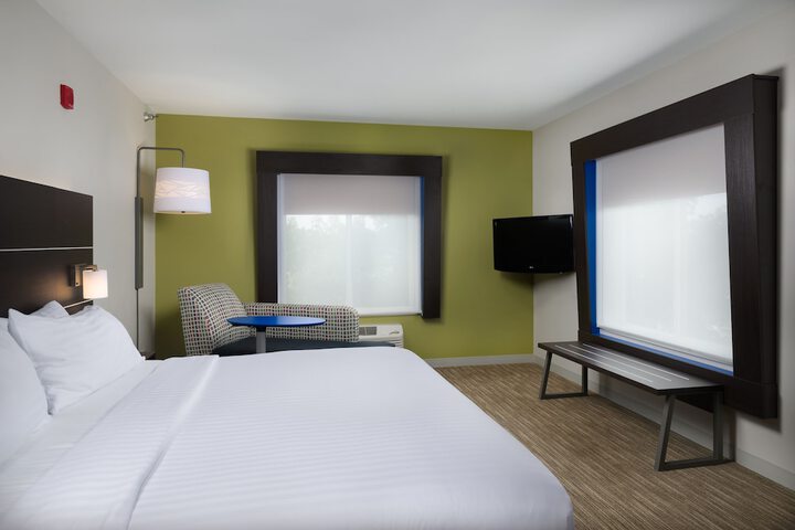Room 20 of 38