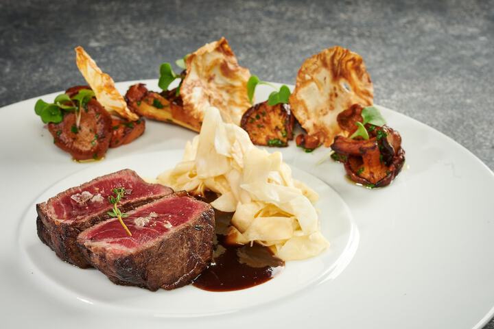 Dining 69 of 103