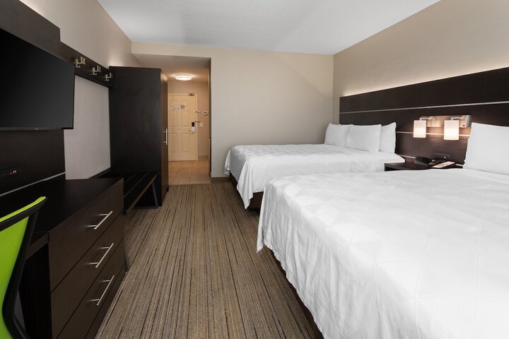 Room 35 of 57