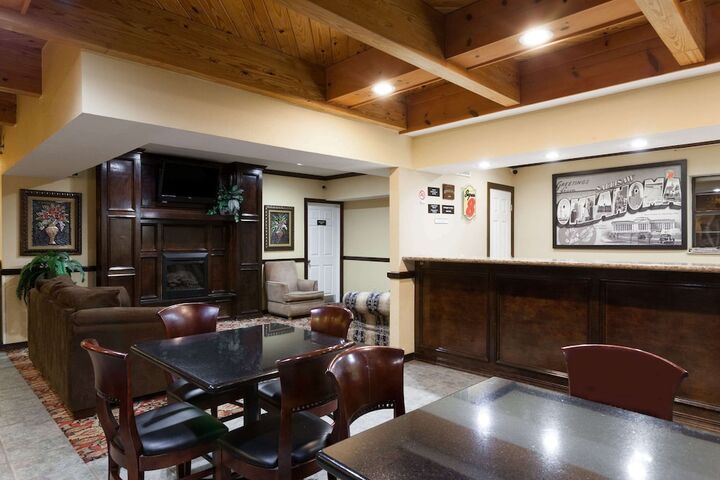 Hotel Interior 4 of 15