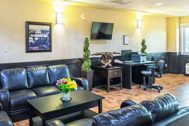 Comfort Inn & Suites Edson