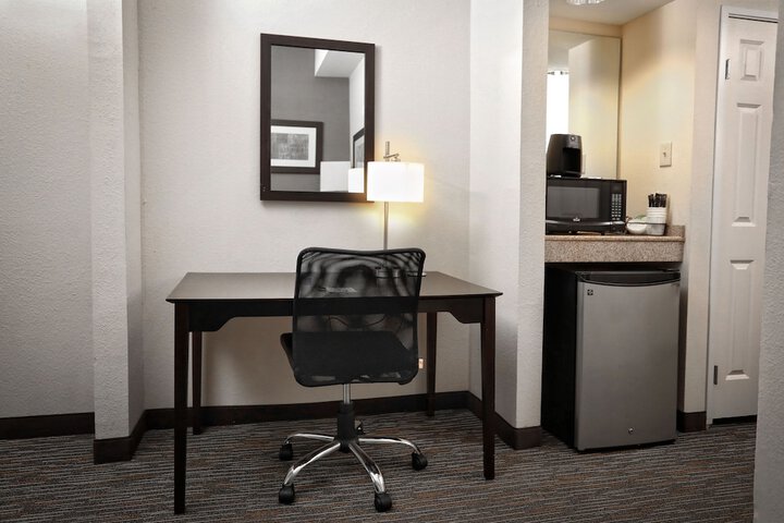 Room 12 of 21
