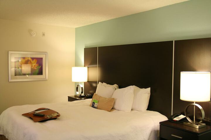 Room 22 of 98