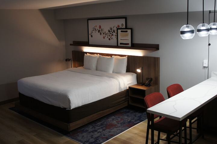 Room 10 of 26