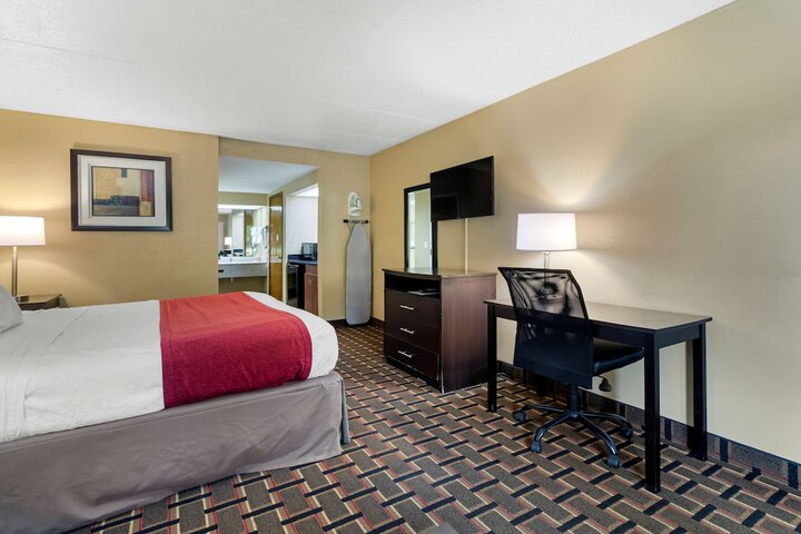 SureStay Hotel by Best Western Lenoir City