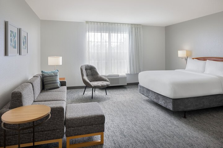 Room 15 of 18