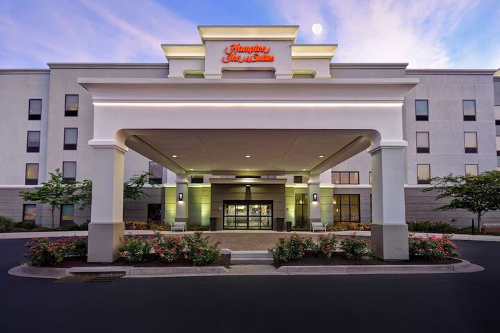 Hotel 2 of 49
