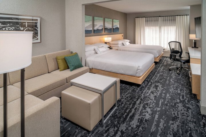 Delta Hotels by Marriott Huntington Downtown