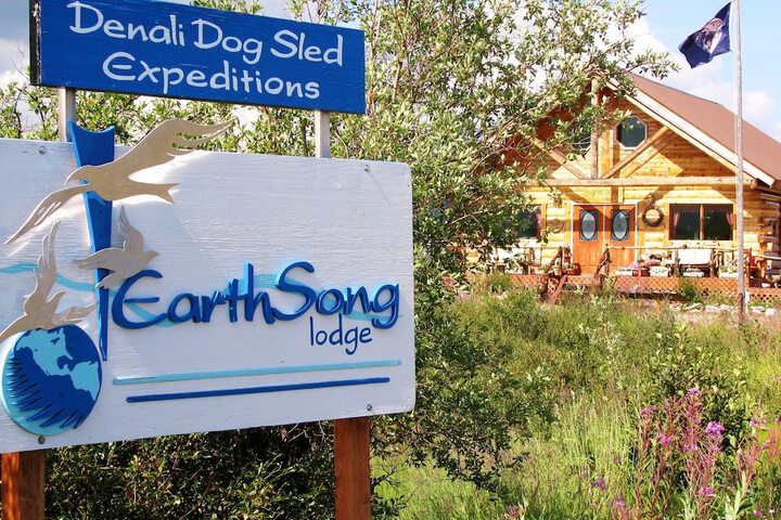 Earthsong Lodge