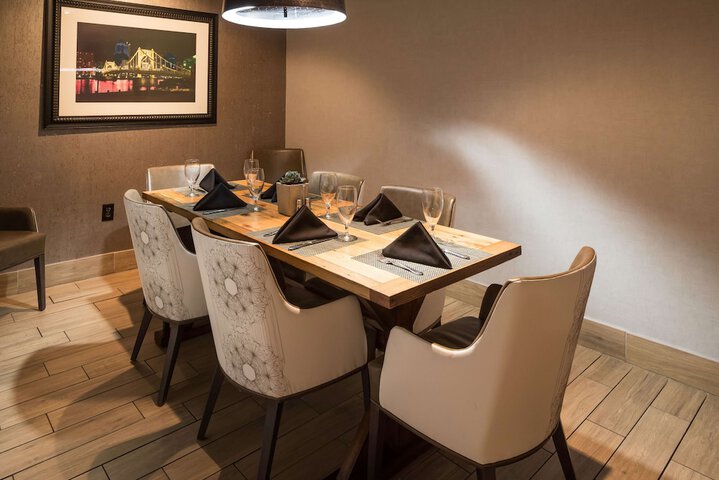 Dining 70 of 84