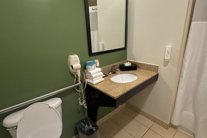 Sleep Inn & Suites Manchester near Arnold AFB