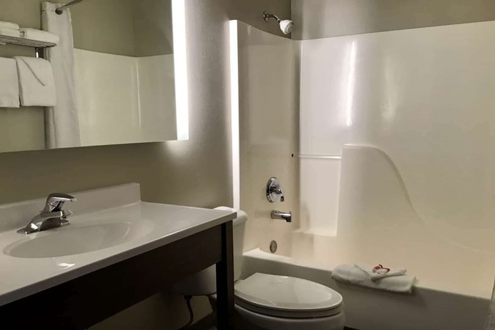 Room 22 of 35