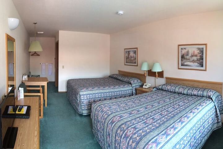 Room 7 of 13