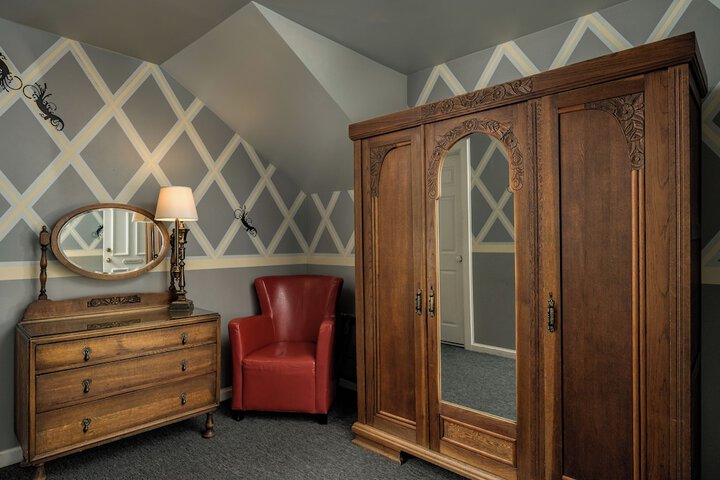 Room 114 of 139
