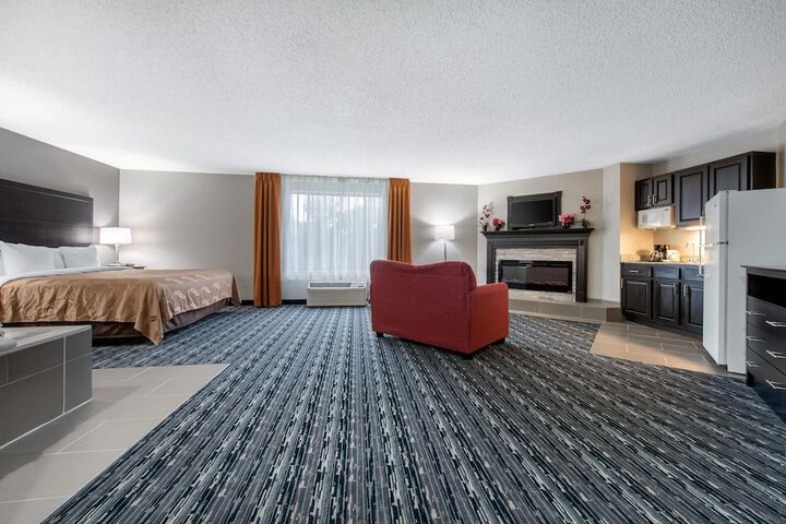 Quality Inn & Suites Brownsburg - Indianapolis West