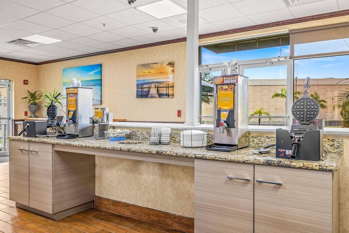Quality Inn & Suites Tampa near Fairgrounds and Casino