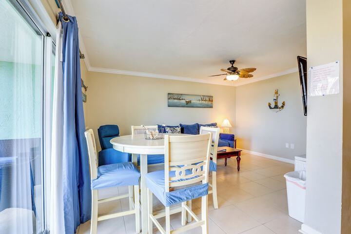 Gulf Getaway With Porch + Direct Beach Access!