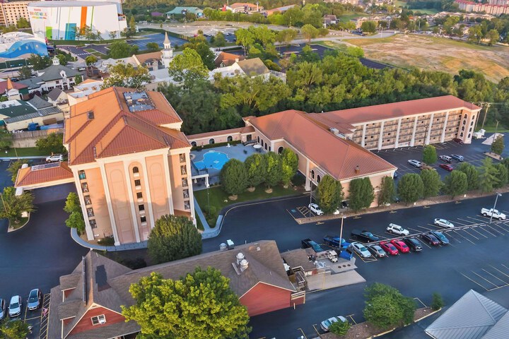 Hotel 4 of 73