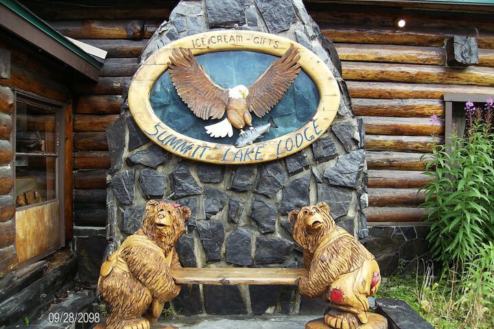 Summit Lake Lodge