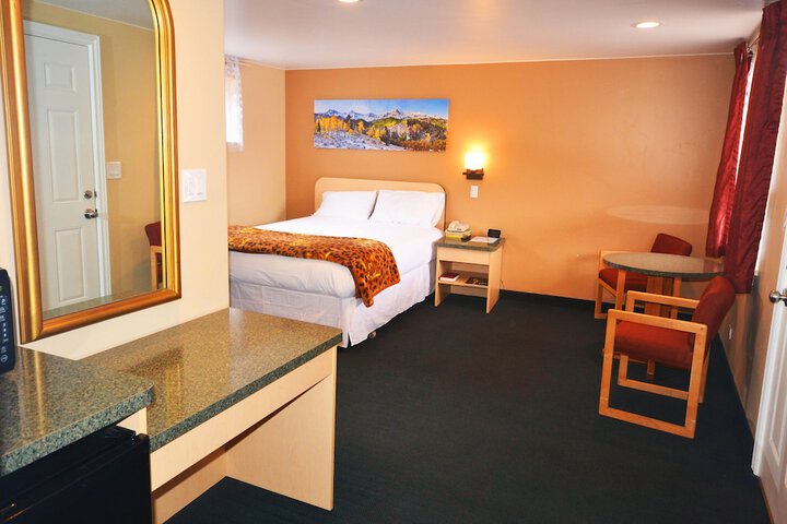 Room 27 of 50