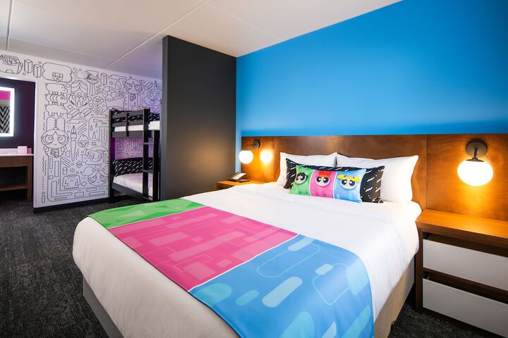 Room 8 of 39