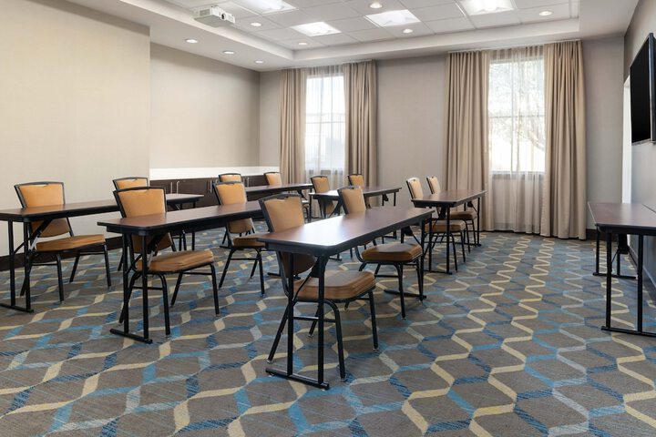 Residence Inn Youngstown Warren / Niles