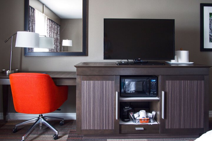 Room 15 of 30