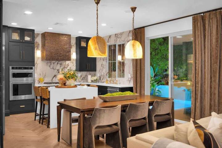 atmarbella Lane - Stylish Dream Home in RMV w / Pool