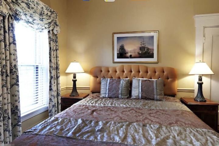 Room 8 of 36