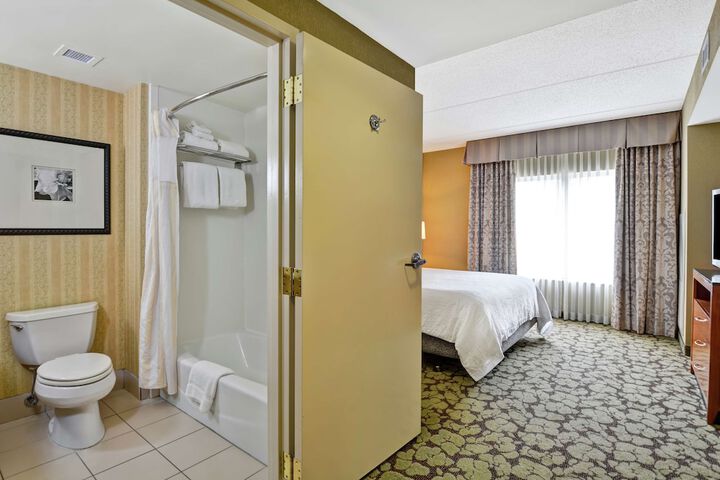 Room 28 of 63