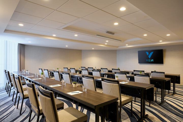 VEA Newport Beach a Marriott Resort & Spa