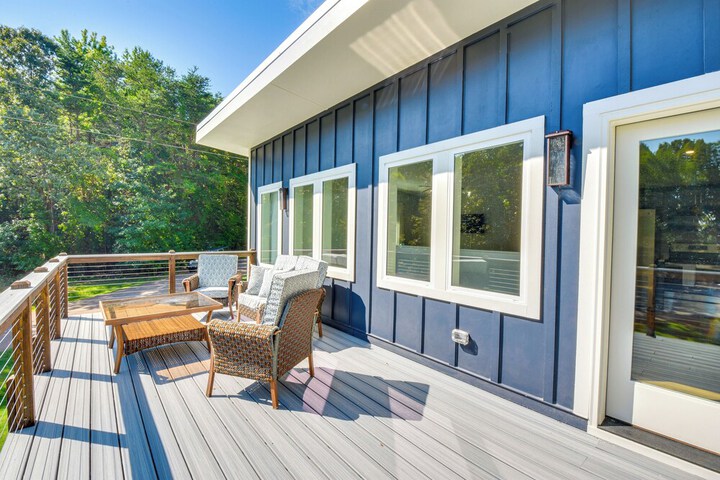 Waterfront Hartwell Apartment w / Dock Access!