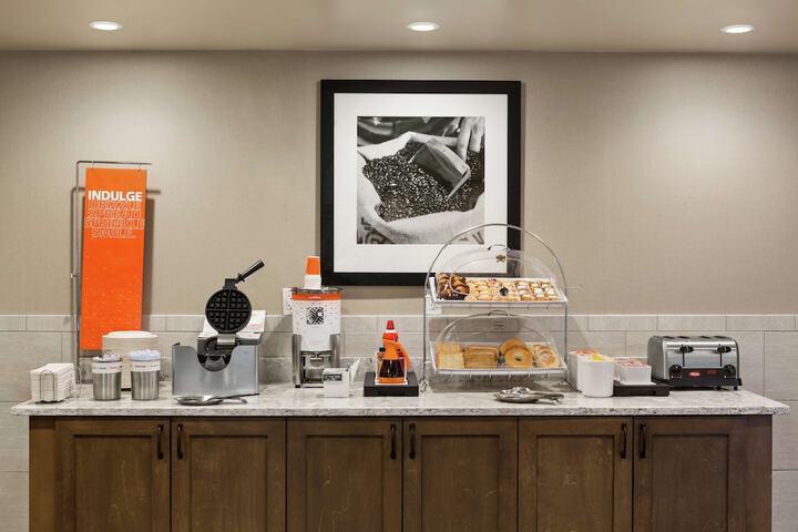 Breakfast/Coffee Service 24 of 27