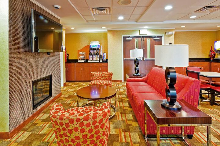 Holiday Inn Express Hotel & Suites Memphis / Germantown by IHG